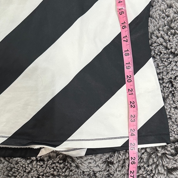 Nike Women's Diagonal Striped Tank Top with Yellow Swoosh - Picture 5 of 8